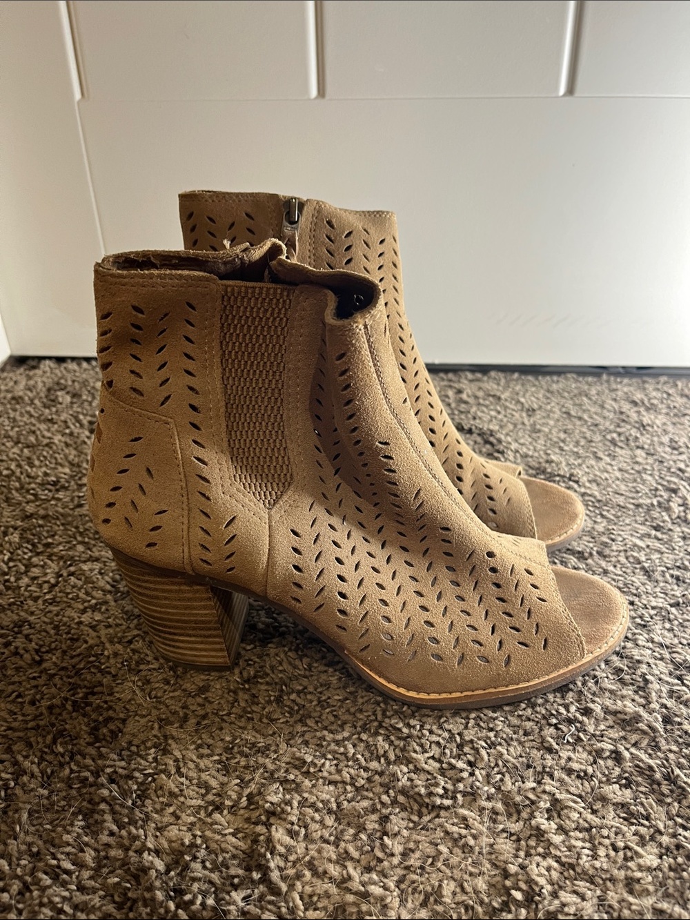 Toms Women’s Tan Open-Toe Booties